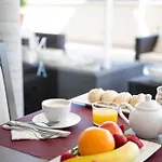 Sirena Hotel 3*
