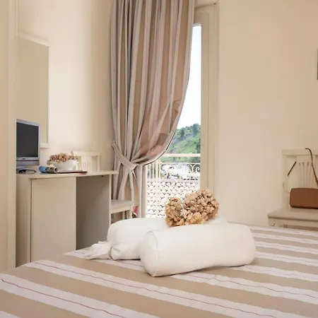 Sirena Hotel 3*