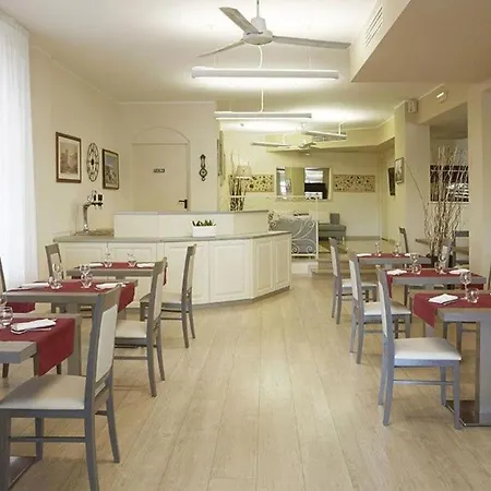 Hotel Sirena 3*