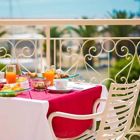 Sirena Hotel 3*